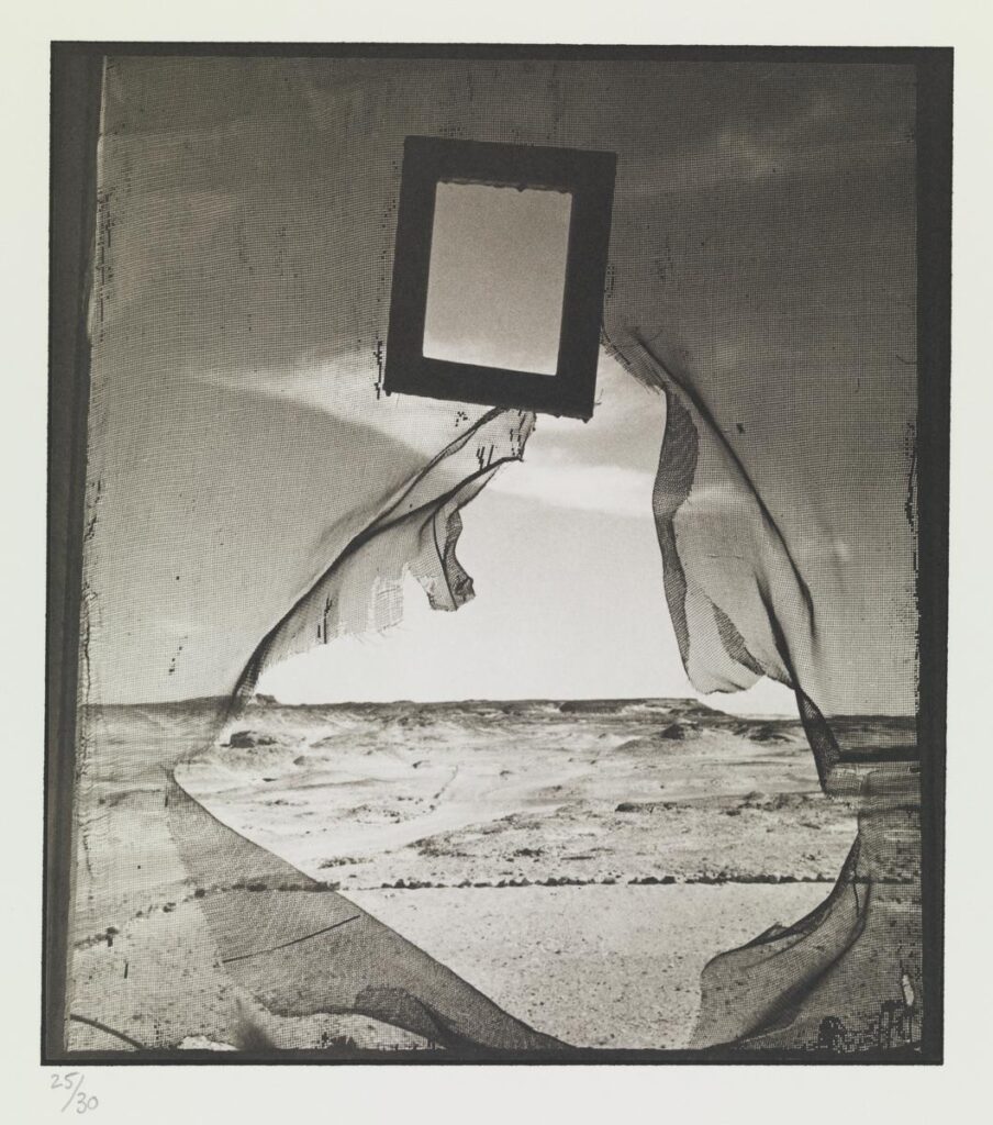 Lee Miller. Siwa Oasis, Portré az űrből, 1937. © Lee Miller Archives, Anglia 2023