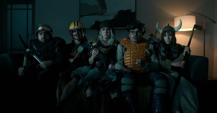 A csapat Sam Rockwell oldalán: Asim Chaudhry, Zazie Beetz, Haley Lu Richardson, Michael Peña, Juno Temple