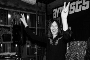 Paul Weller, a Madness, a Primal Scream Bobby Gillespie-je, a Sex Pistols Glen Matlockja és még sok más a London Artists számára a gázai adománygyűjtő koncerthez