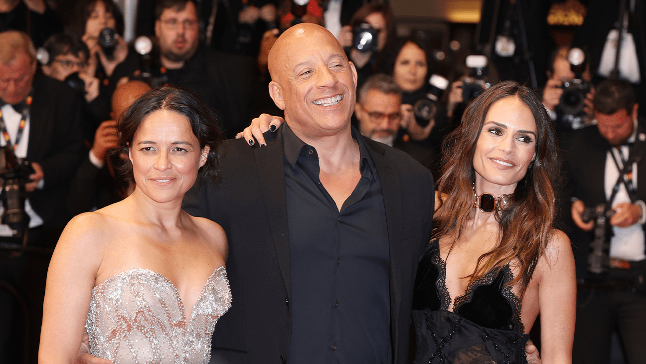 Michelle Rodriguez, Vin Diesel és Jordana Brewster részt vesz a „Gyors és dühös” 25. évfordulója alkalmából rendezett fotózáson a 79. éves Cannes-i Filmfesztiválon.