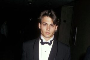ʼKét hét forgatás után lecseréltekʼ: 22 éve Johnny Depp kapott egy szerepet amit egy másik híres színész feladott… és ez lett a legjobb filmje