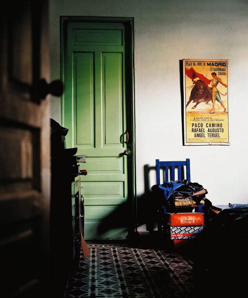Alejandro Cartagena. Living Spaces #1, a Living Spaces sorozatból, 2005-2006. A művész jóvoltából © Alejandro Cartagena