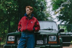 La Roux a démonaival, az auADHD diagnózisával és a függőségeivel néz szembe az új, lendületes, Lose Myself című kislemezen.