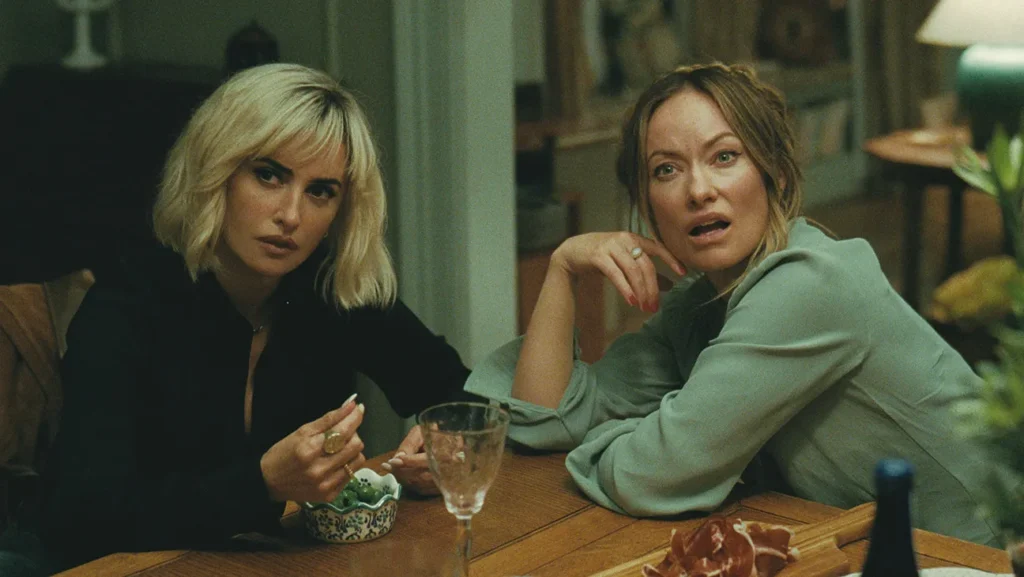 Penelope Cruz and Olivia Wilde in 