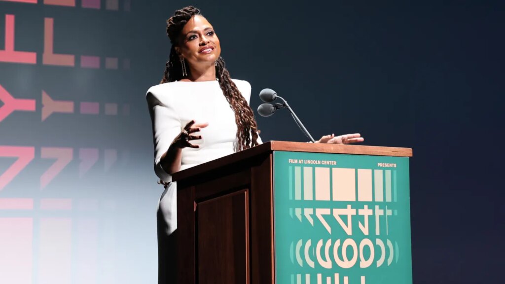 Ava DuVernay riadót ad a „demokrácia eróziója” miatt a „14.” világpremieren: „Harcolni kell”

